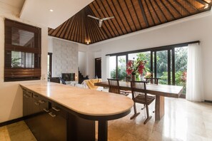 Villa Exclusive | Salle à manger