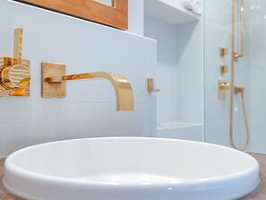 Uklassifisert bilde, 3 av 21, knapp