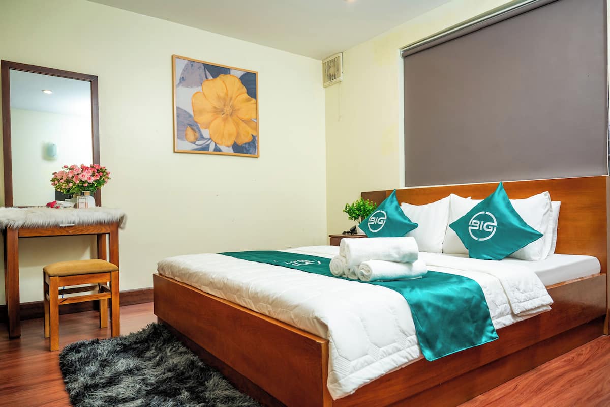 Superior Room | Premium bedding, free minibar, desk, free WiFi