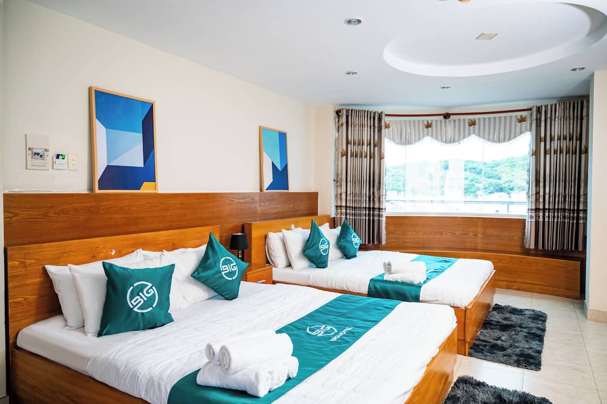 Family Quadruple Room | Premium bedding, free minibar, desk, free WiFi