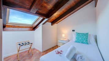 2 camere, ferro/asse da stiro, Wi-Fi gratuito, lenzuola