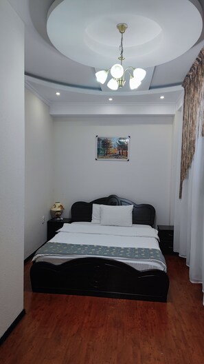 Executive-Studiosuite | Schreibtisch, schallisolierte Zimmer, kostenloses WLAN, Bettwäsche