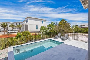 Beheizter Pool