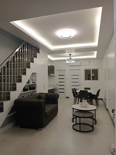 Popular Beachside Townhouse Unit 3