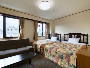 豪華雙床房, 吸煙房 | 熨斗/熨衣板、免費無線上網、床單