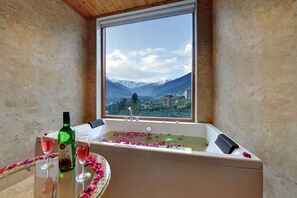 Artículos de tocador gratuitos, secador de pelo, batas, bidet