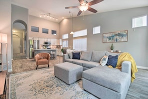 Interior - Private Pool & Community Perks: Mesa Home! (Mesa)