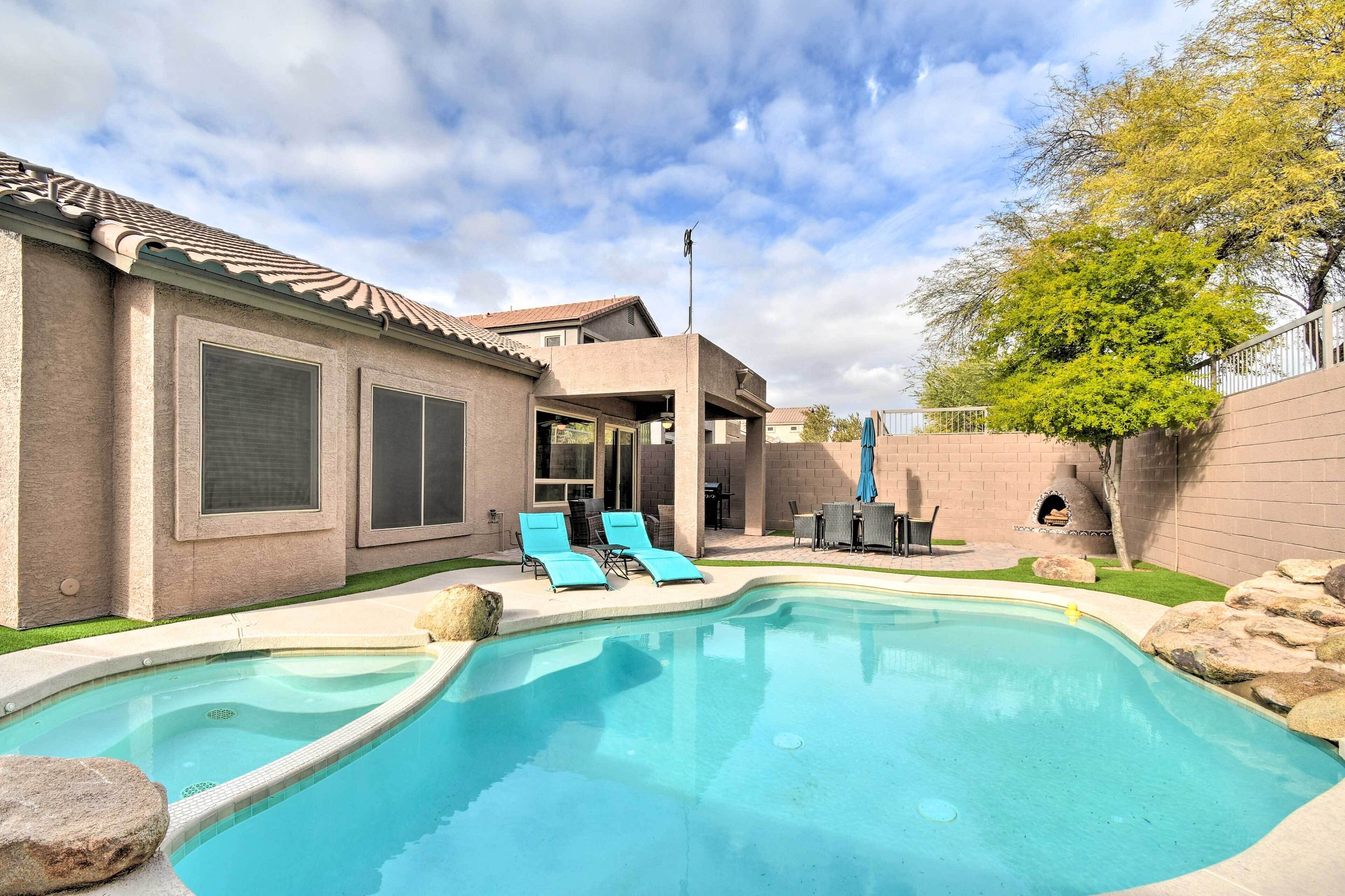 Mesa Home w/ Private Pool & Resort Amenities