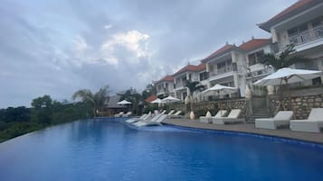 Piscina externa