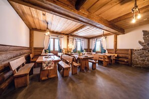 Praça de alimentação