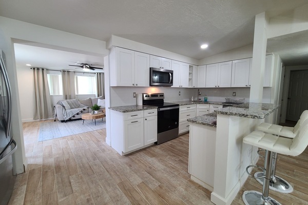 Refrigerador, microondas, horno, placa de cocina