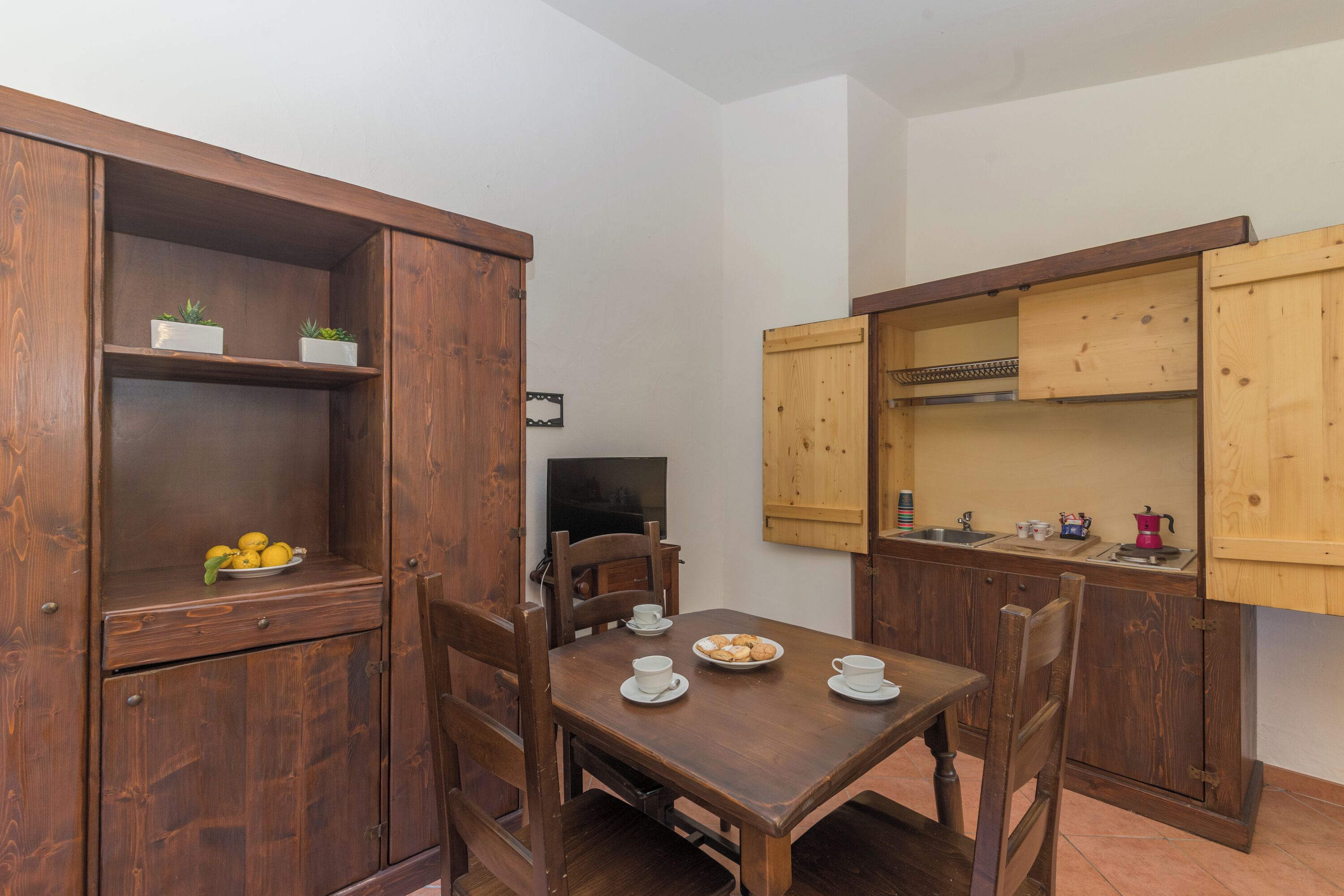 Standard Apartment, Multiple Bedrooms (1 Ala Birdi Cottage 150m From The) | Interior