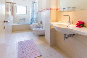 Bathroom - Residence Ea Bianca (Arzachena)