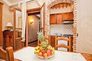 Appartamento Standard, 1 camera da letto (Baia Delle Palme Bilo 4 Premium) | Cucina privata | Frigorifero, microonde, piano cottura, lavastoviglie