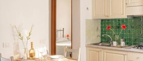 Standard Apartment, Multiple Bedrooms (Palau Green Village) | Dining