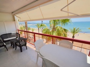 Outdoor dining - Ancora Miramar by Interhome (Salou)