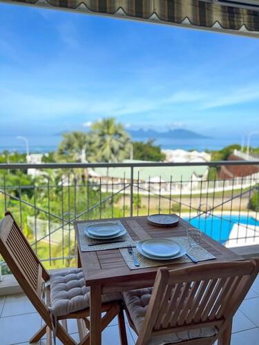 Manui Swimming Pool Condo with Sea & Moorea views