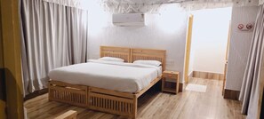 Luxury Tent | Free WiFi - Corbett Hunters (Previously known as Taarini Corbett) (Salt)