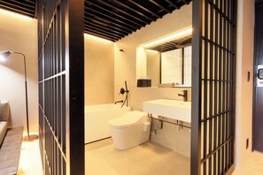 Shower, free toiletries, hair dryer, bathrobes - AMANECER HOTEL (Tokyo)