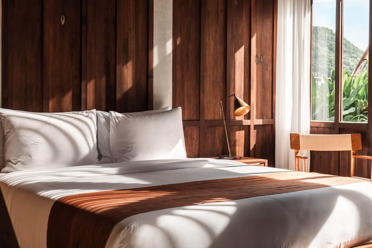 Luxury-Villa, 2 Schlafzimmer, eigener Pool, Meerblick (Villa Seaside Collective – 2BDR) | 2 Schlafzimmer, hochwertige Bettwaren, Minibar, individuell dekoriert