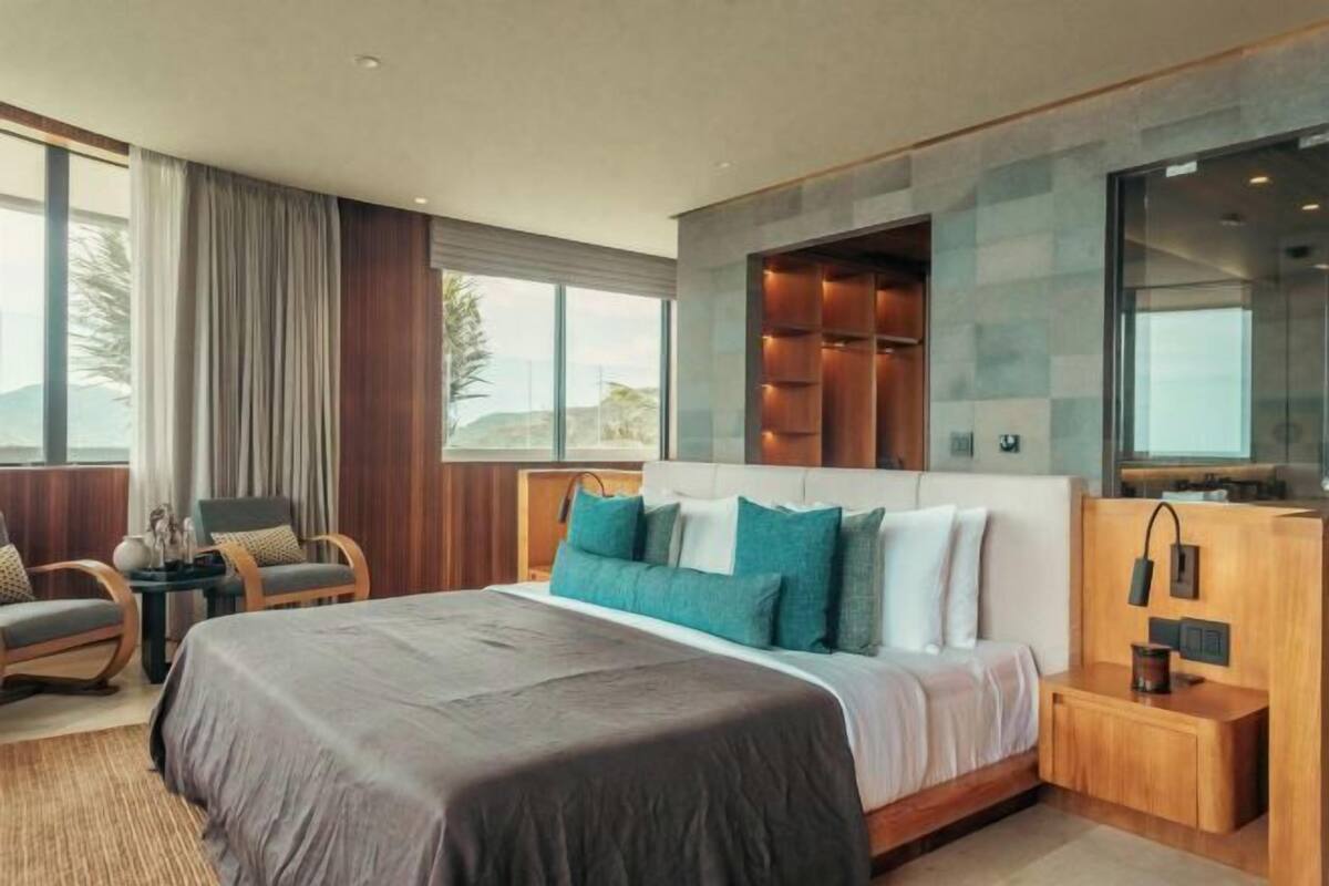 2 quartos, roupas de cama premium, frigobar, individualmente decorados