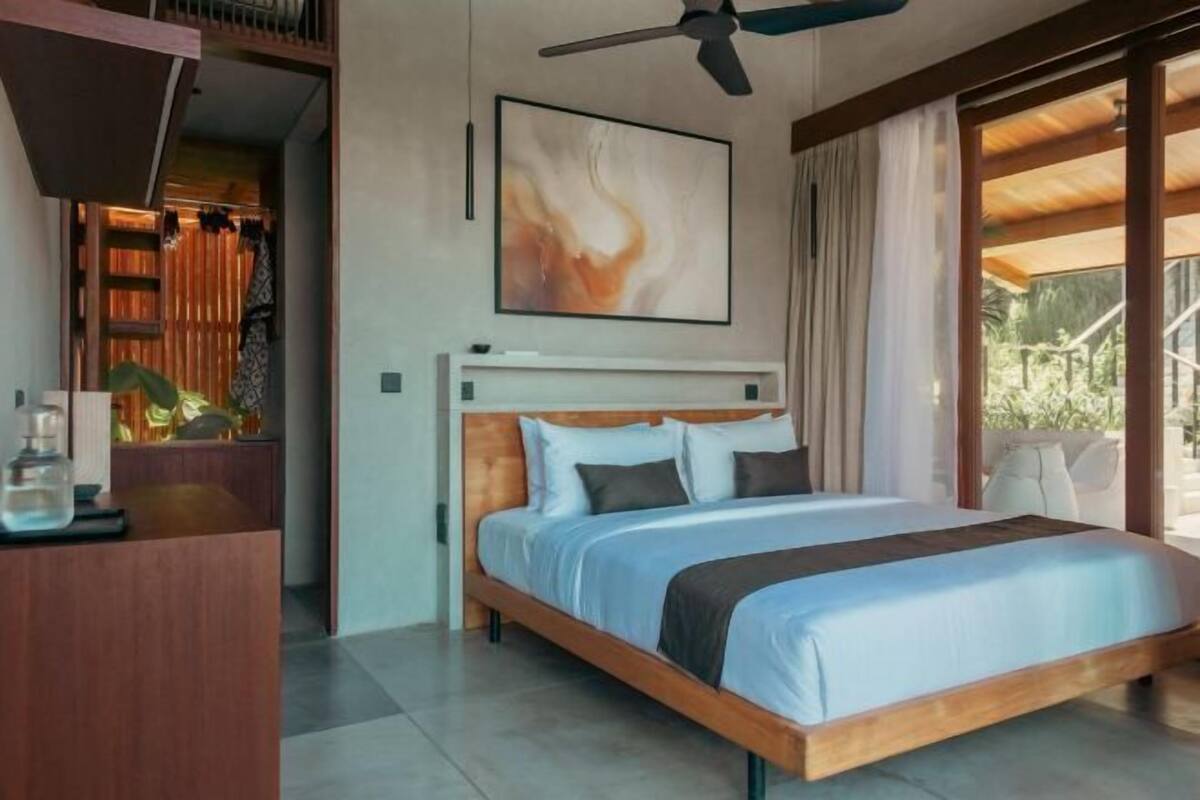 2 quartos, roupas de cama premium, frigobar, individualmente decorados