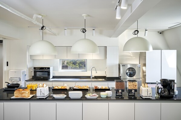 Petit déjeuner continental compris tous les jours