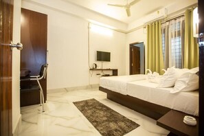 Desk, laptop workspace, free WiFi, bed sheets - BMG Urban Stay (Guwahati)