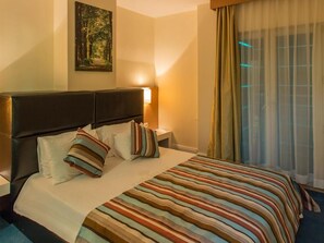 1 間臥室、客房內保險箱、隔音、熨斗/熨衣板