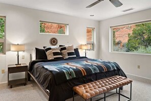 2 habitaciones, escritorio, tabla de planchar con plancha y wifi gratis 