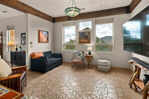 TV, fireplace, offices