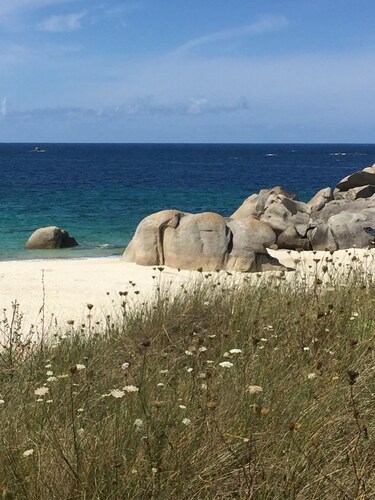 VILLA Sea view, Swimming pool, 50 m from the beach