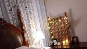 3 Schlafzimmer, hochwertige Bettwaren, Daunenbettdecken