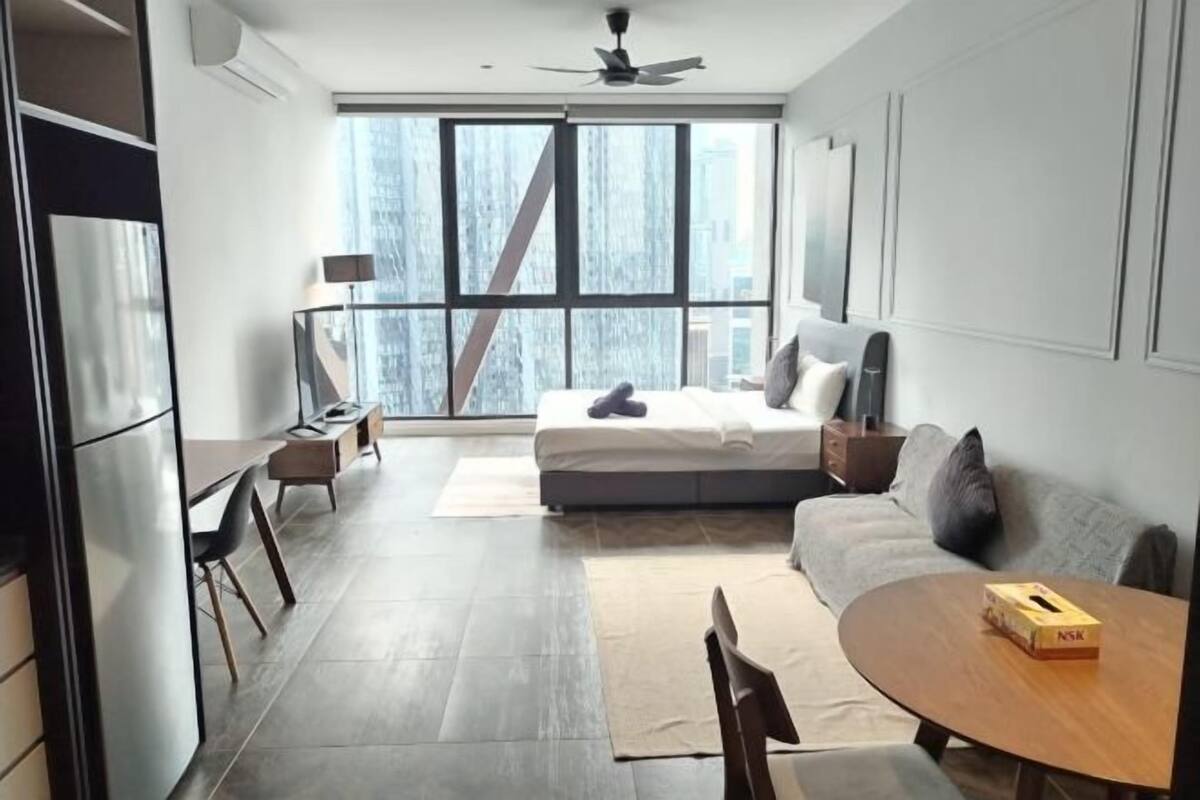 1 chambre, bureau, fer et planche à repasser, Wi-Fi gratuit