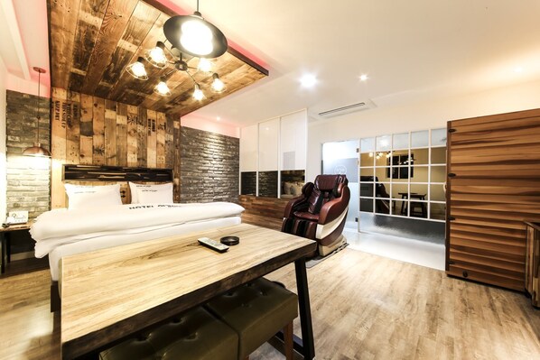 Decoración personalizada, muebles diferentes y wifi gratis 
