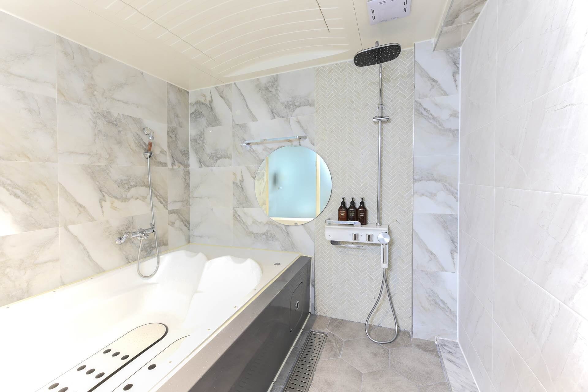 Chambre avec lits jumeaux (Special Suite) | Décor unique, ameublement unique, accès au Wi-Fi (inclus)