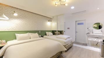Premier Twin Room | 1 bedroom, individually decorated, individually furnished, free WiFi
