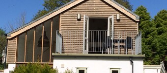 Luxury child and baby friendly rural retreat. Close to Porthleven and St Ives