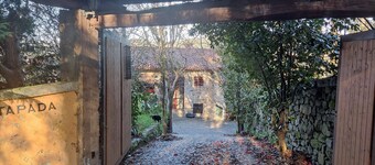 Beautiful spacious farmhouse apartment, with private pool, terrace, BBQ, Netflix