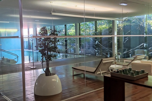 Taipas spa - with heated pool, jacuzzi, sauna and steam room. 10 mins away.