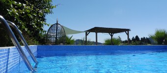 Beautiful spacious farmhouse apartment, with private pool, terrace, BBQ, Netflix