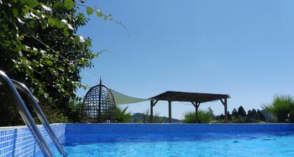 Apartamiento en uma granja. Para 6 personas - 3 cuartos, 2 baños. Con piscina.