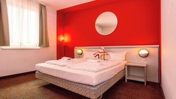 Classic Double Room | Individually decorated, individually furnished, desk, laptop workspace