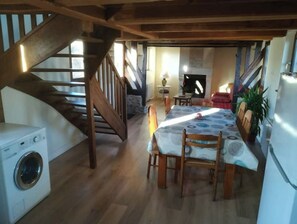 Dining - Welcome home. (Le Theil-en-Auge)