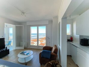Living area - Apartment by the sea with exceptional views (Soorts-Hossegor)