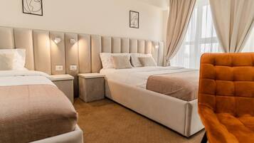 Triple Room | Hypo-allergenic bedding, desk, laptop workspace, blackout drapes