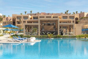 4 outdoor pools, lifeguards on site - Cleopatra Luxury Resort Sharm – Adults Only 16 plus (Sharm El Sheikh)
