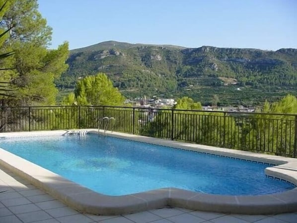Udendørs pool