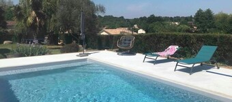 Beautiful villa (garden + pool + pétanque + bar)