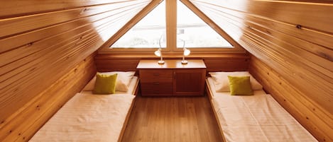 2 soverom, safe på rommet, reiseseng for barn og wi-fi (inkludert)